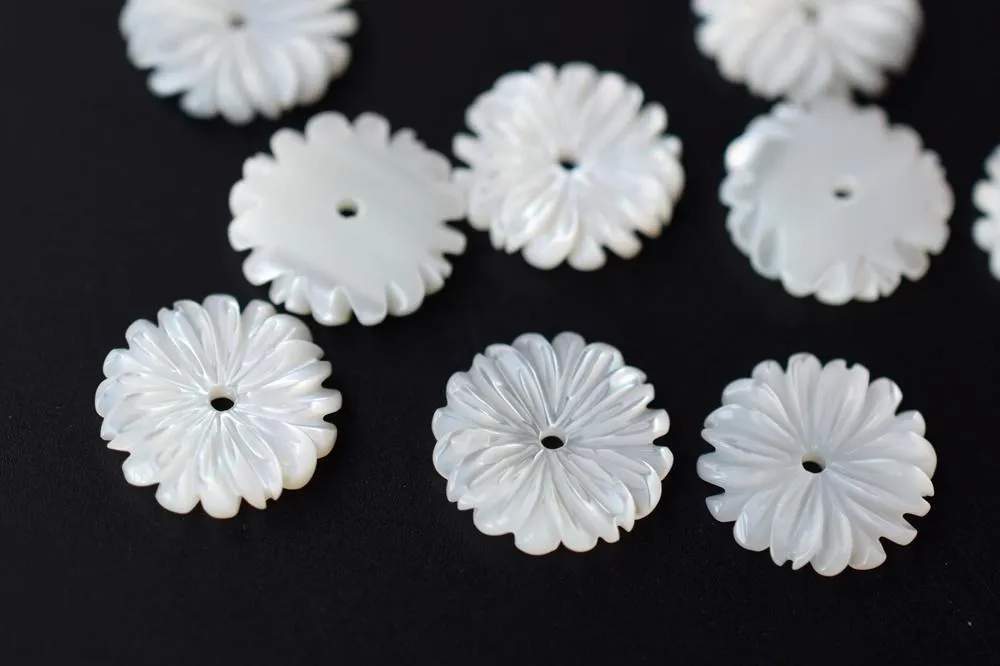 10PCS 10mm Natural white MOP Daisy,mother of pearl, Sale by pieces