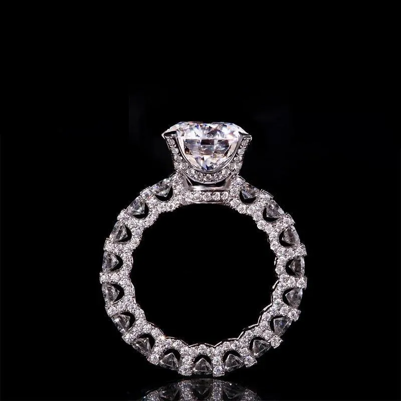 14K luxury White Gold 4ct 10mm Round Cut FG Color Moissanite with Accent Moissanite Eternity Wedding Band for Women.