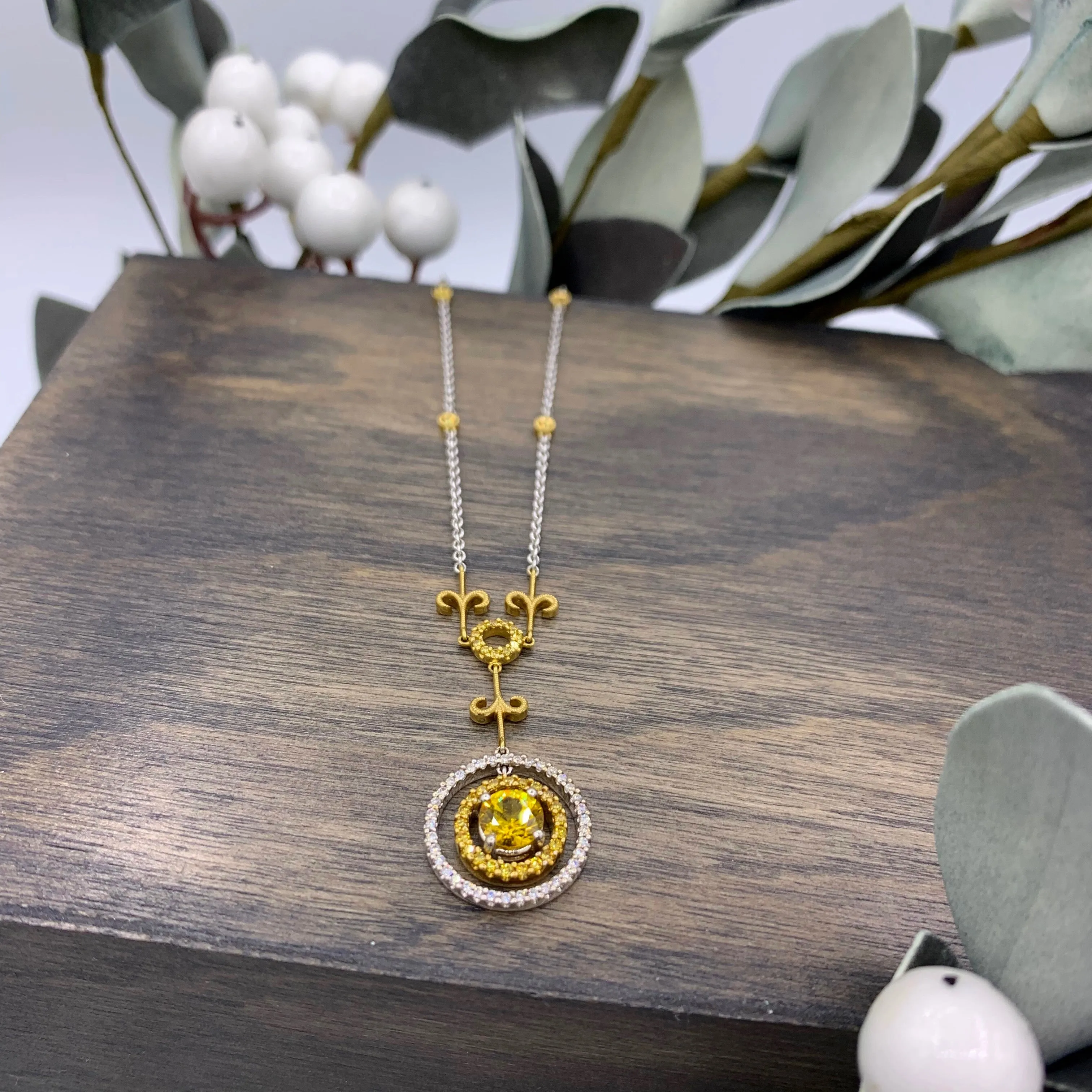 18kt Yellow Sapphire & Diamond Necklace
