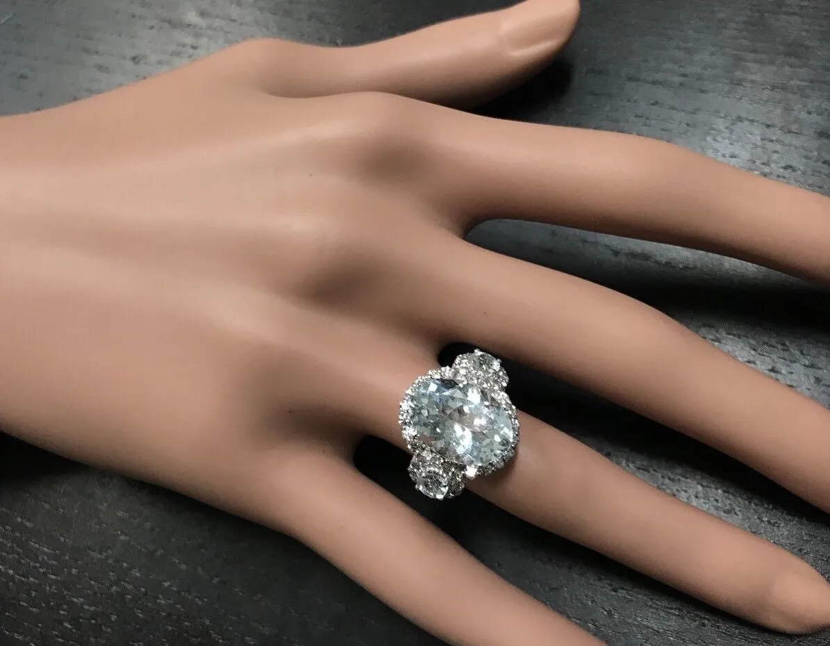 6.90 Carats Exquisite Natural Aquamarine and Diamond 14K Solid White Gold Ring