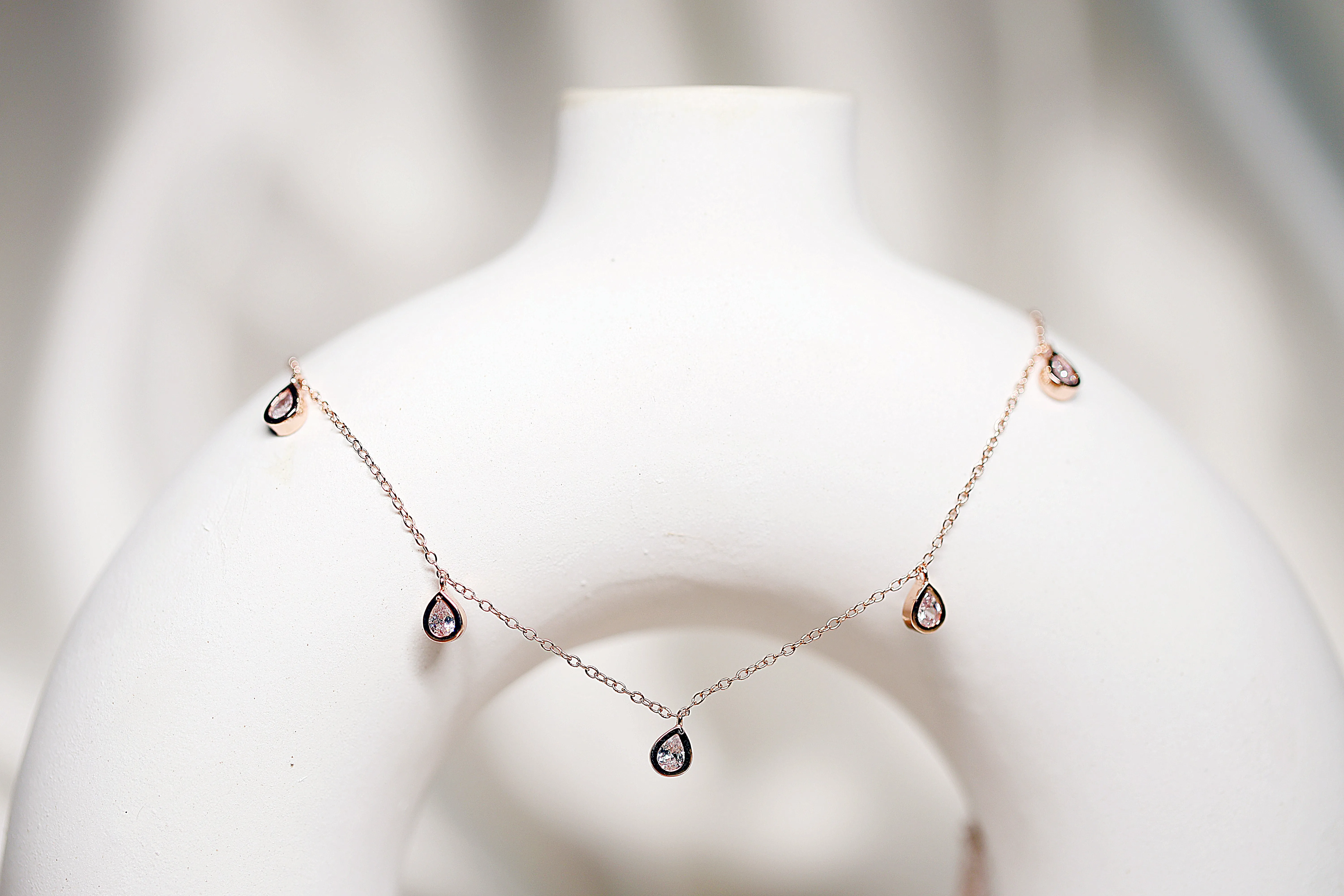 92.5 Silver Adjustable five rose gold stone necklace
