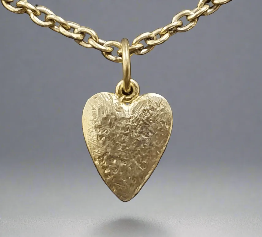9k Gold Heart Shape Pendant