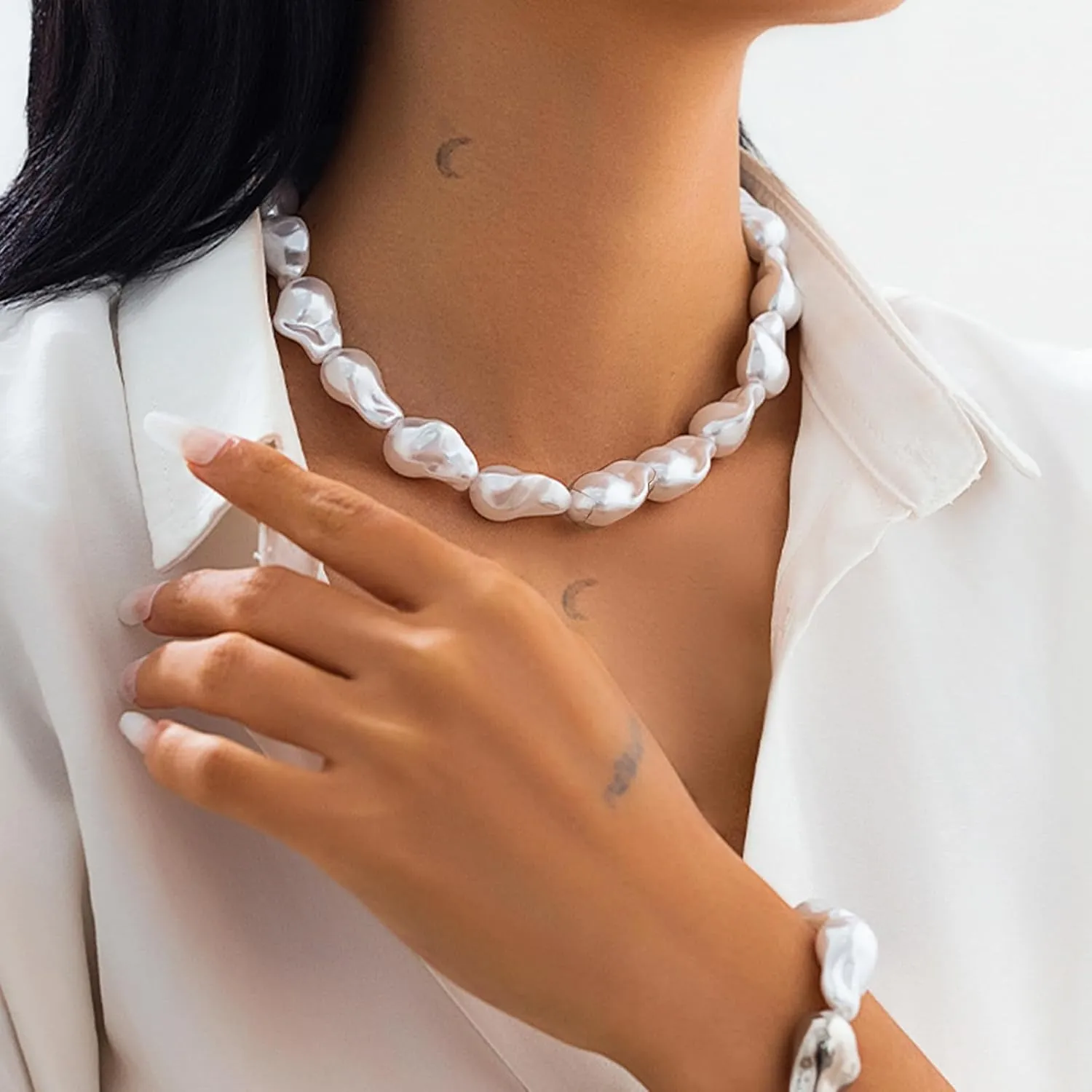 Baroque Pearl Choker & Chunky Necklaces - White Pearl Shell Jewelry for Women
