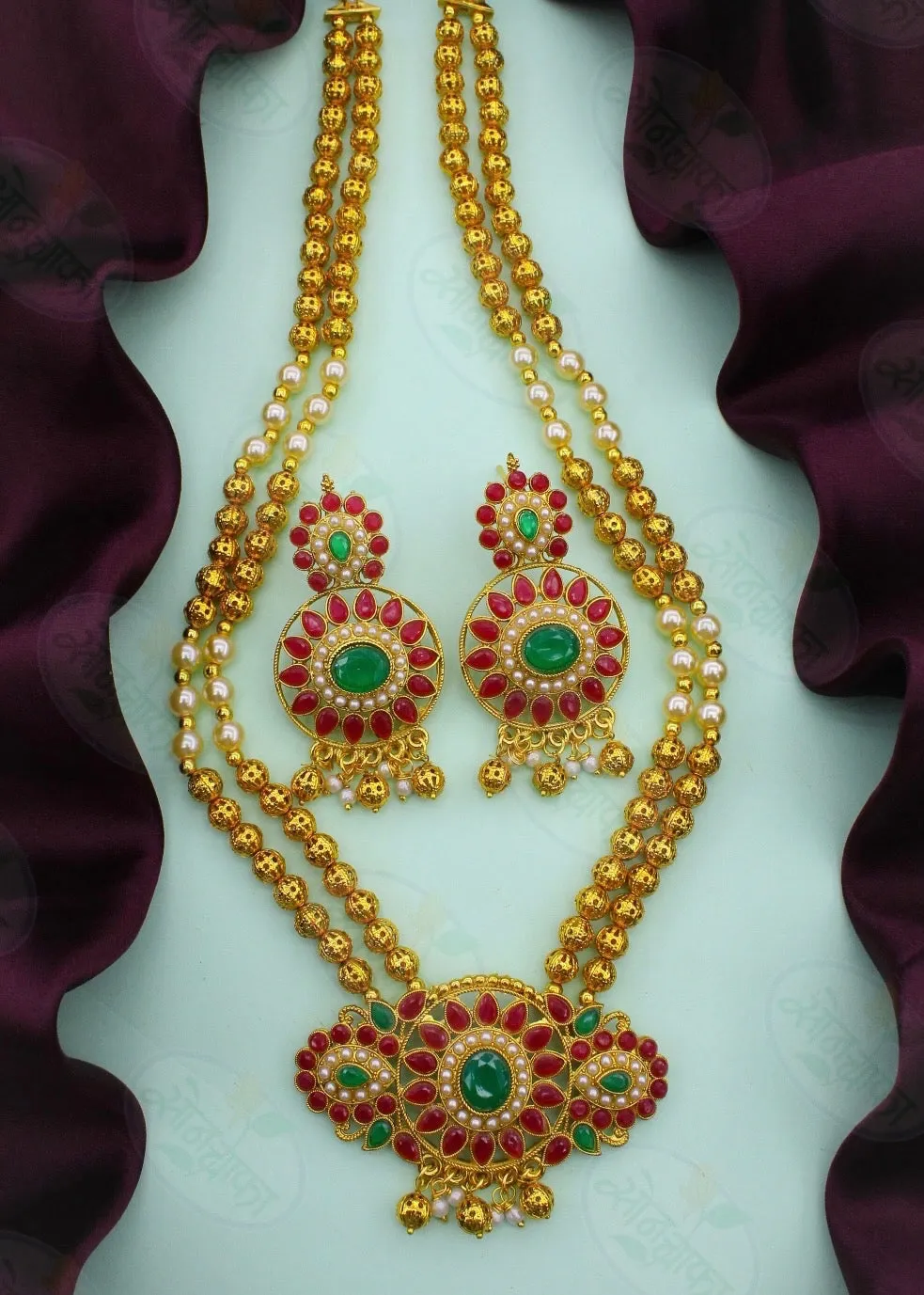 BEAUTIFUL ARTISTIC NECKLACE