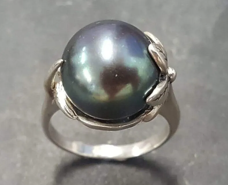 Black Pearl Ring - Natural Pearl Ring - Vintage Leaf Ring
