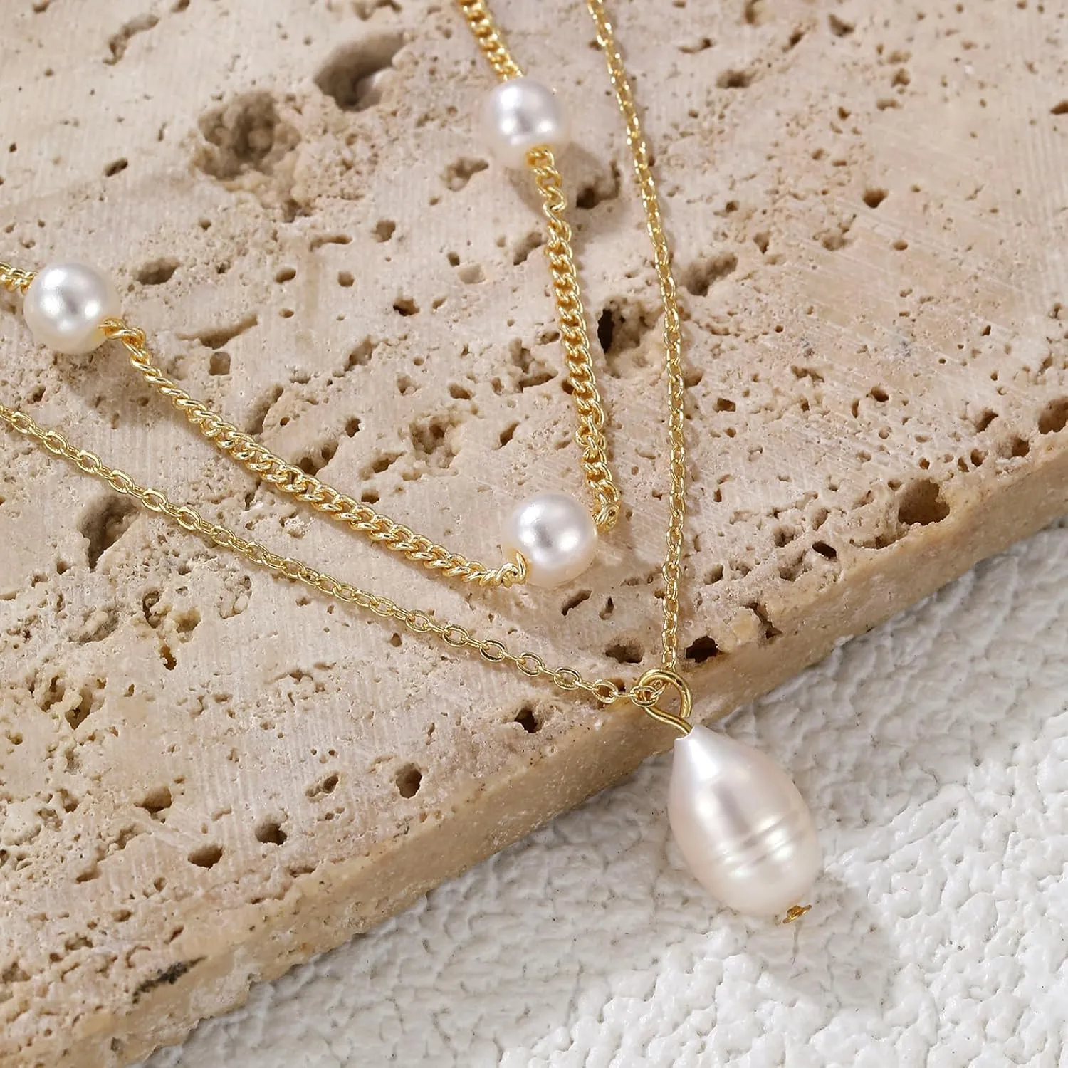 Boho Beaded Necklace for Women, Y2K Natural Pearl Beaded Necklaces Choker Summer Benchy Necklace Natural Bead Necklaces for Teen Girls Handmade Boho Jewelry Birthday Gift