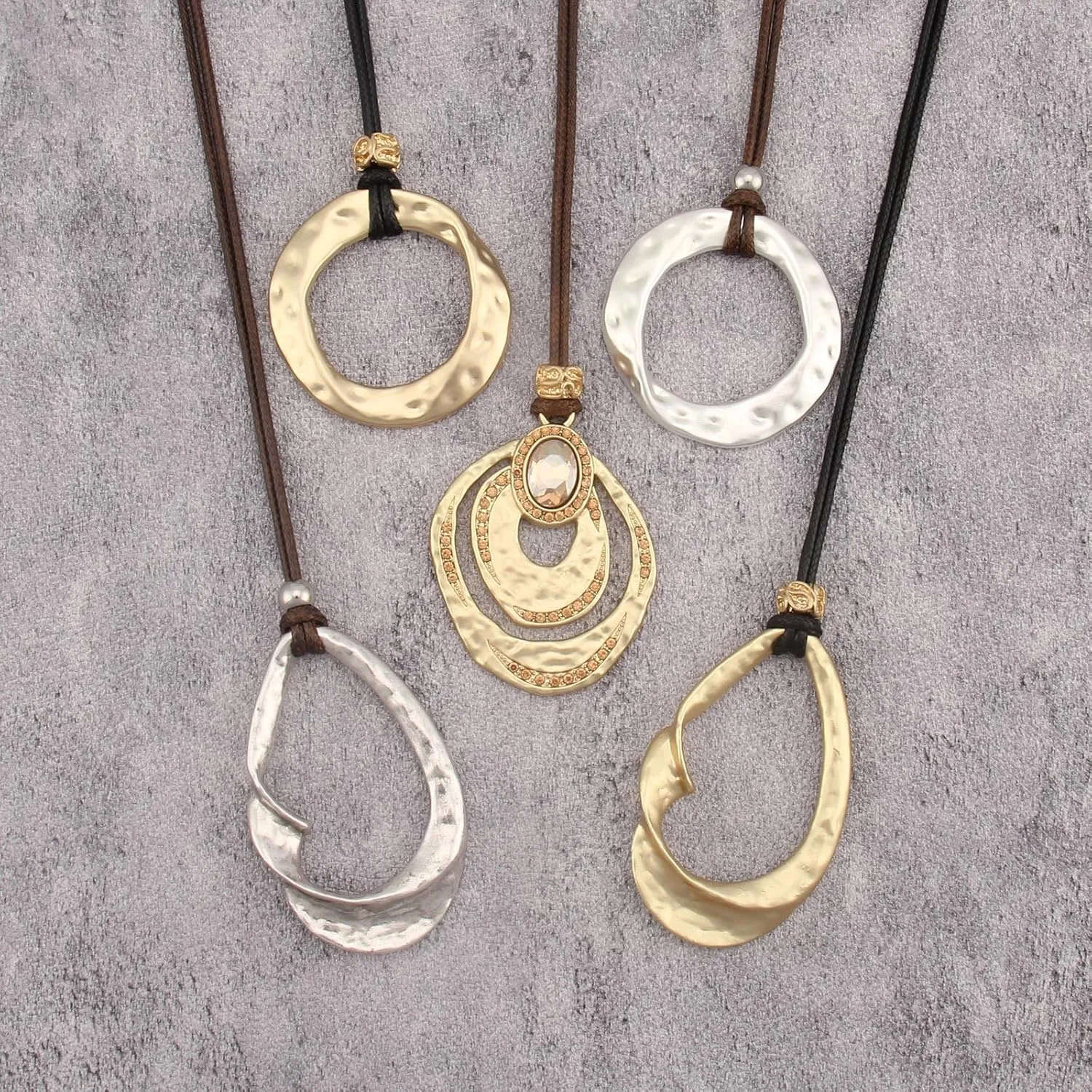 Boho Necklaces for Women Chunky Circle Necklace Layered Boho Circle Leather Choker Necklace Long Vintage Necklaces Bohemian Jewlery Gifts