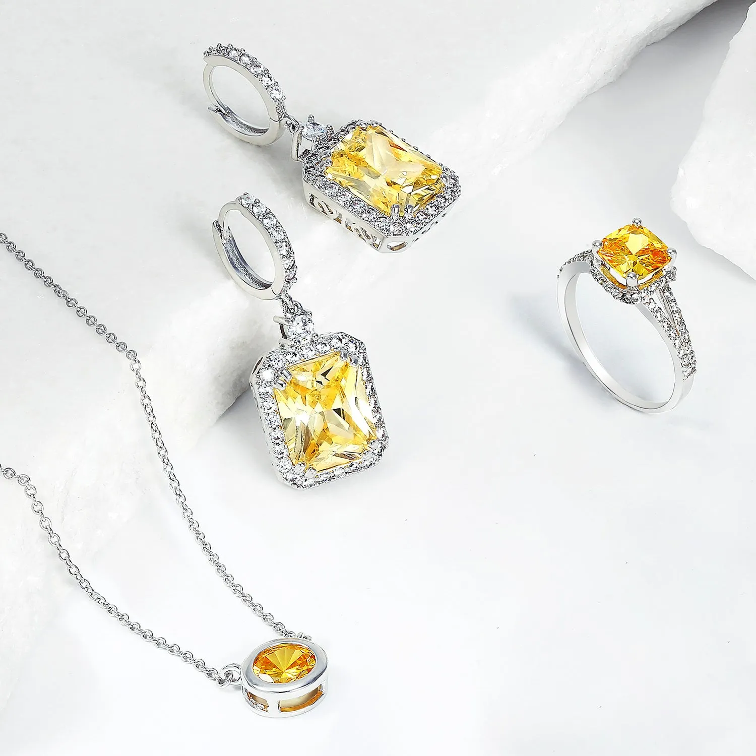 Classic Cubic Zirconia 2CT Round CZ Bezel Set Pendant Necklace Sterling Silver