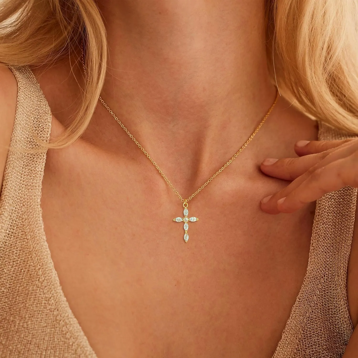 Cross Necklace for Women, 14k Gold Cross Necklaces for Women Trendy Dainty Gold Necklace Pearl Diamond Cross Pendant Necklaces Religious Christian Baptism Faith Jewelry for Woman