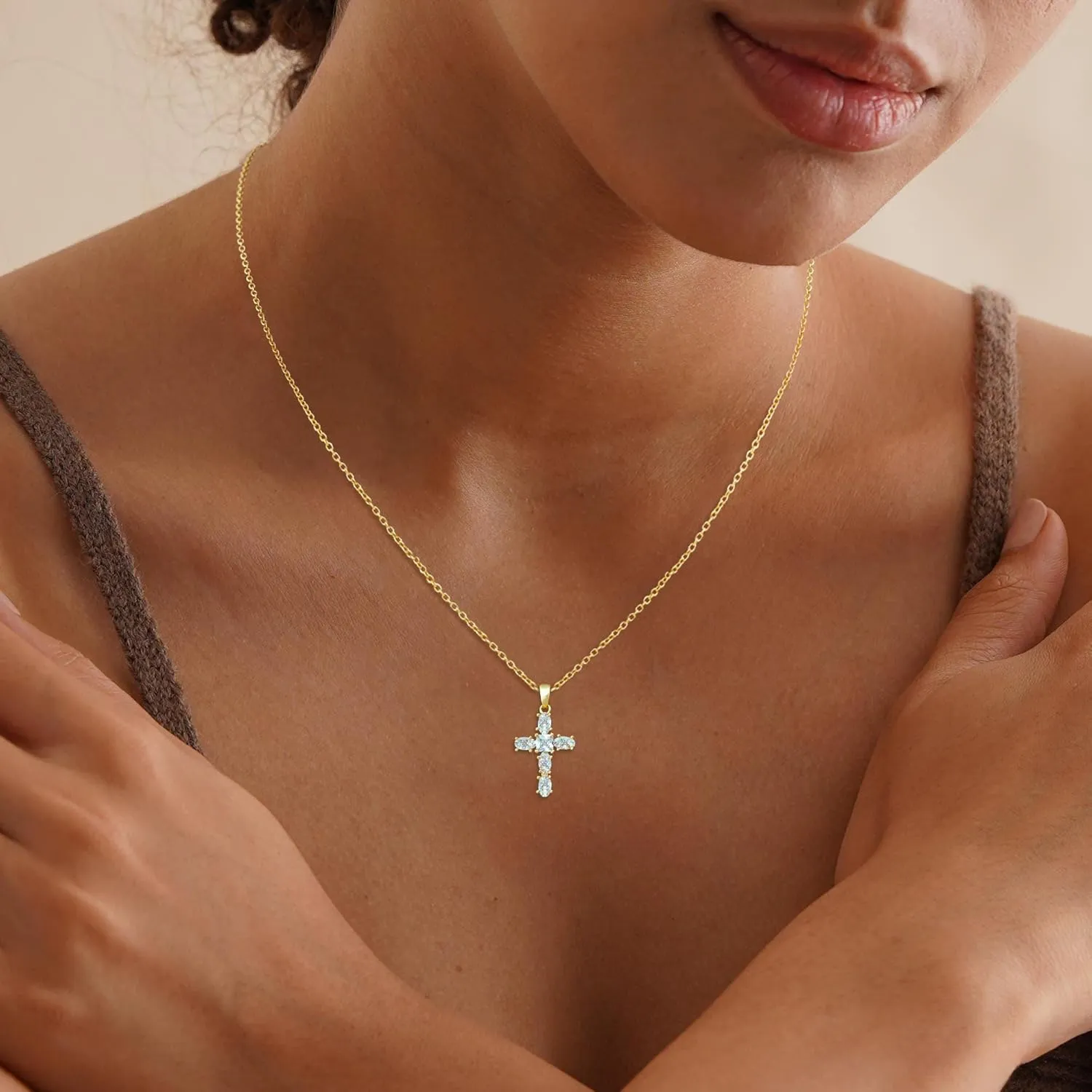 Cross Necklace for Women, 14k Gold Cross Necklaces for Women Trendy Dainty Gold Necklace Pearl Diamond Cross Pendant Necklaces Religious Christian Baptism Faith Jewelry for Woman