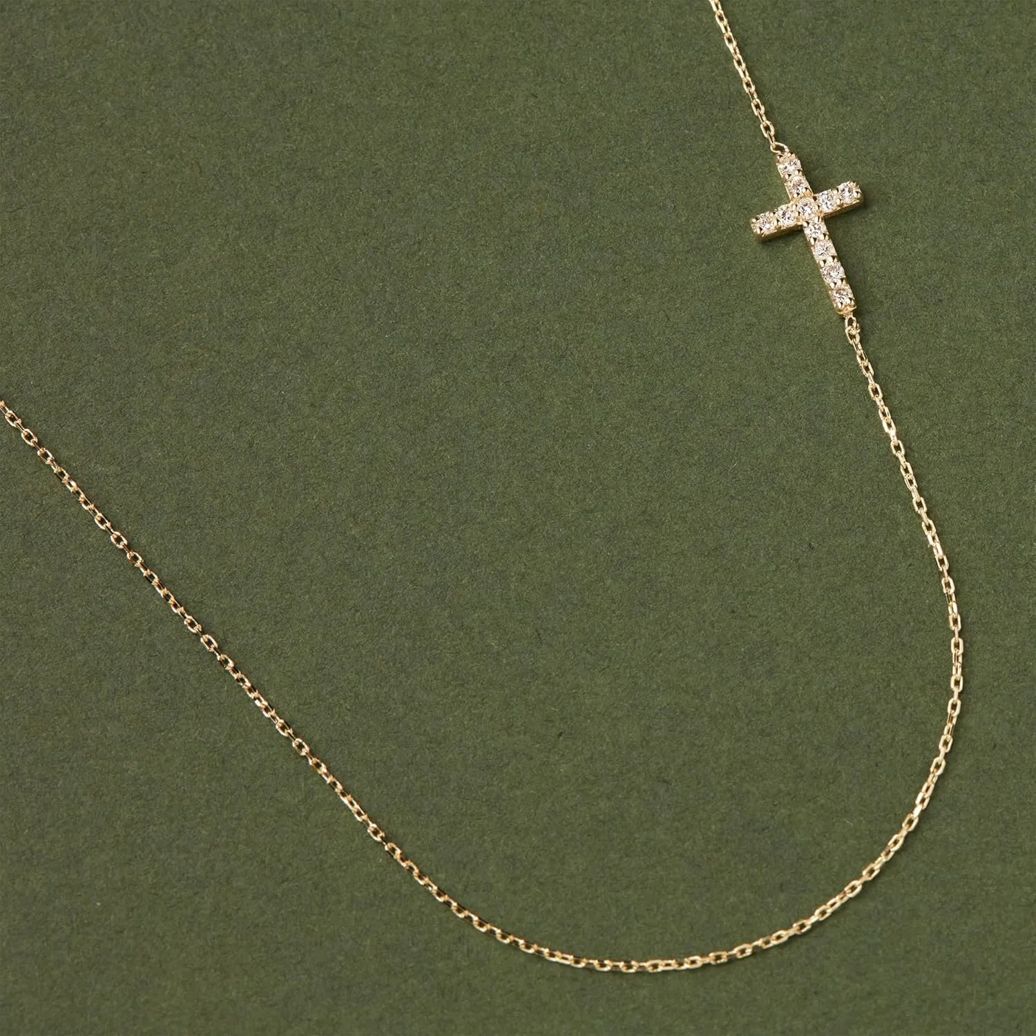 Cross Necklace for WomenDainty Gold Necklace 14k Gold Plated Small Cross Pendant Necklace Simple Gold Cross Necklaces for Women Cute Gold Cross Choker Necklaces Trendy Gold Jewelry Gifts