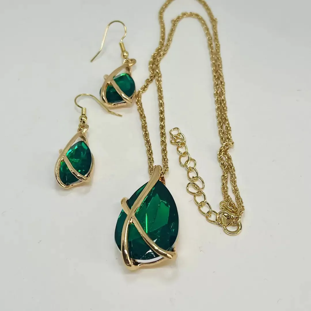Crystal stone pendent with Earrings and Rings
