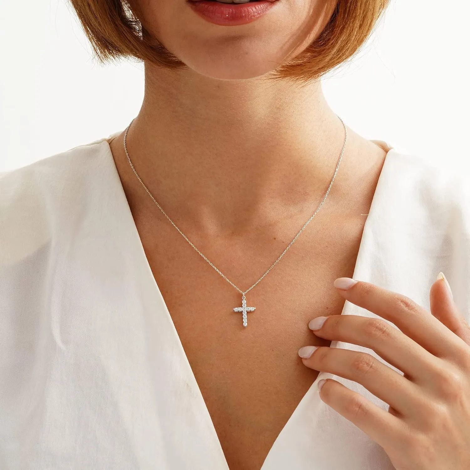 DEARMAY Dainty Cross Necklace for Women, Dainty 14k Gold Filled/Silver Cross Necklaces Simple Layered Small Cross Choker Necklace Thin Chain Necklaces Aesthetic Jewelry for Women Gift