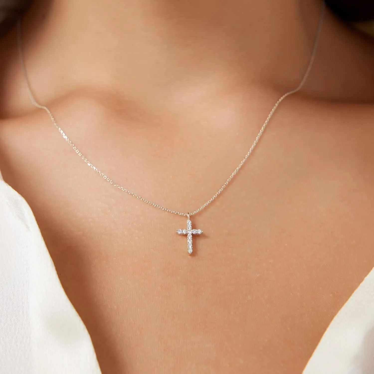 DEARMAY Dainty Cross Necklace for Women, Dainty 14k Gold Filled/Silver Cross Necklaces Simple Layered Small Cross Choker Necklace Thin Chain Necklaces Aesthetic Jewelry for Women Gift