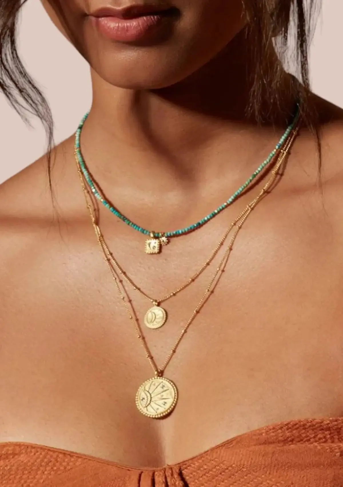 Dot Sunburst Pendant Necklace
