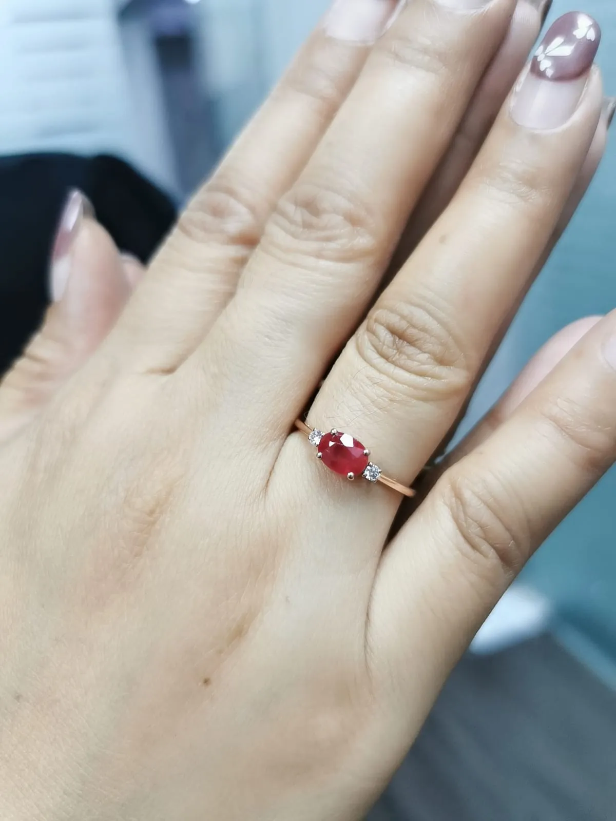 Exquisite 18K Gold Ruby and Diamond Ring (1.06ct Ruby | 0.06ct Diamonds)