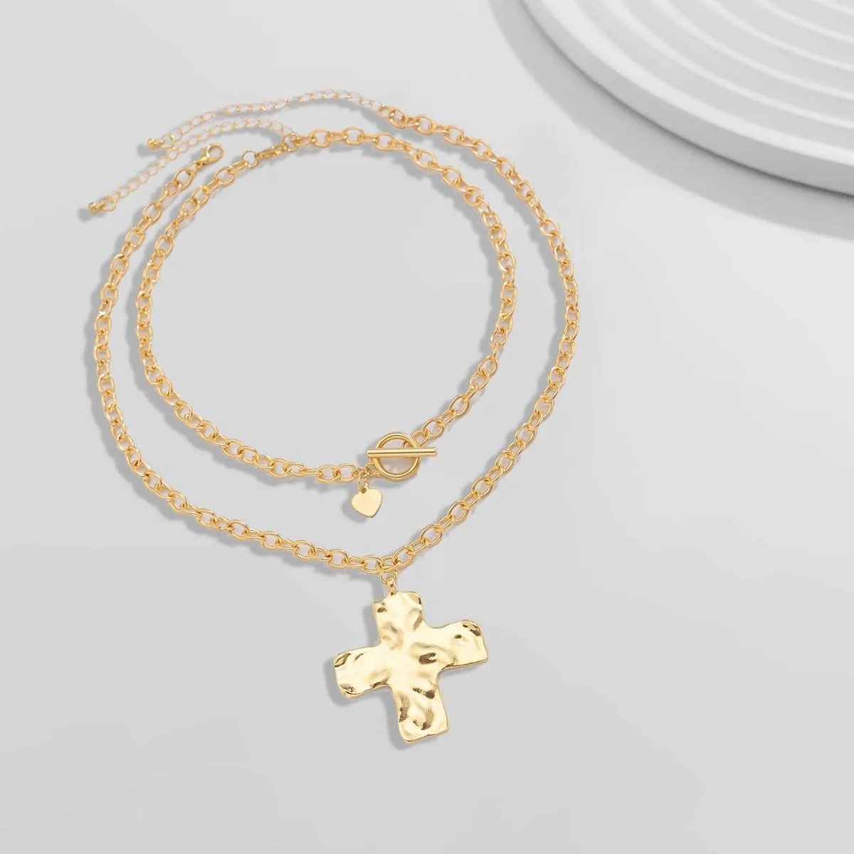 Gold Chunky Cross Necklace for Women,Statement Gold Cross Pendant Necklace Layered Necklaces Hammered Paperclip Thick Chain Necklaces Jewelry Vintage Toggle Clasp