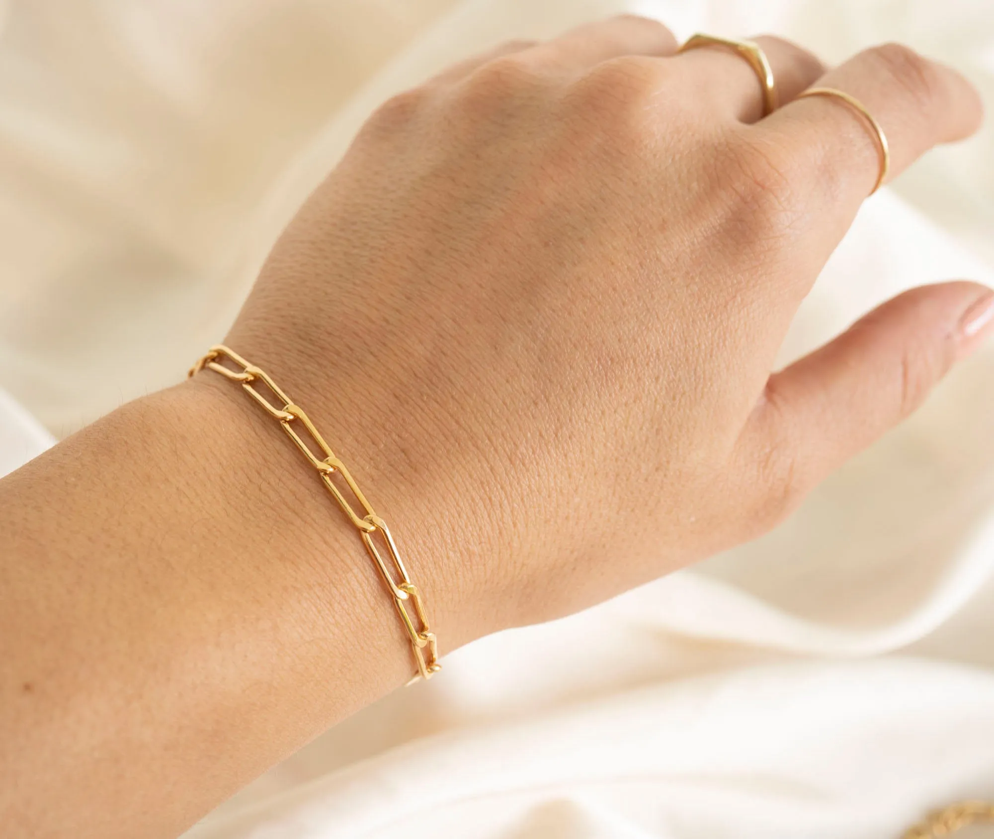 Gold Filled Orbit Bracelet