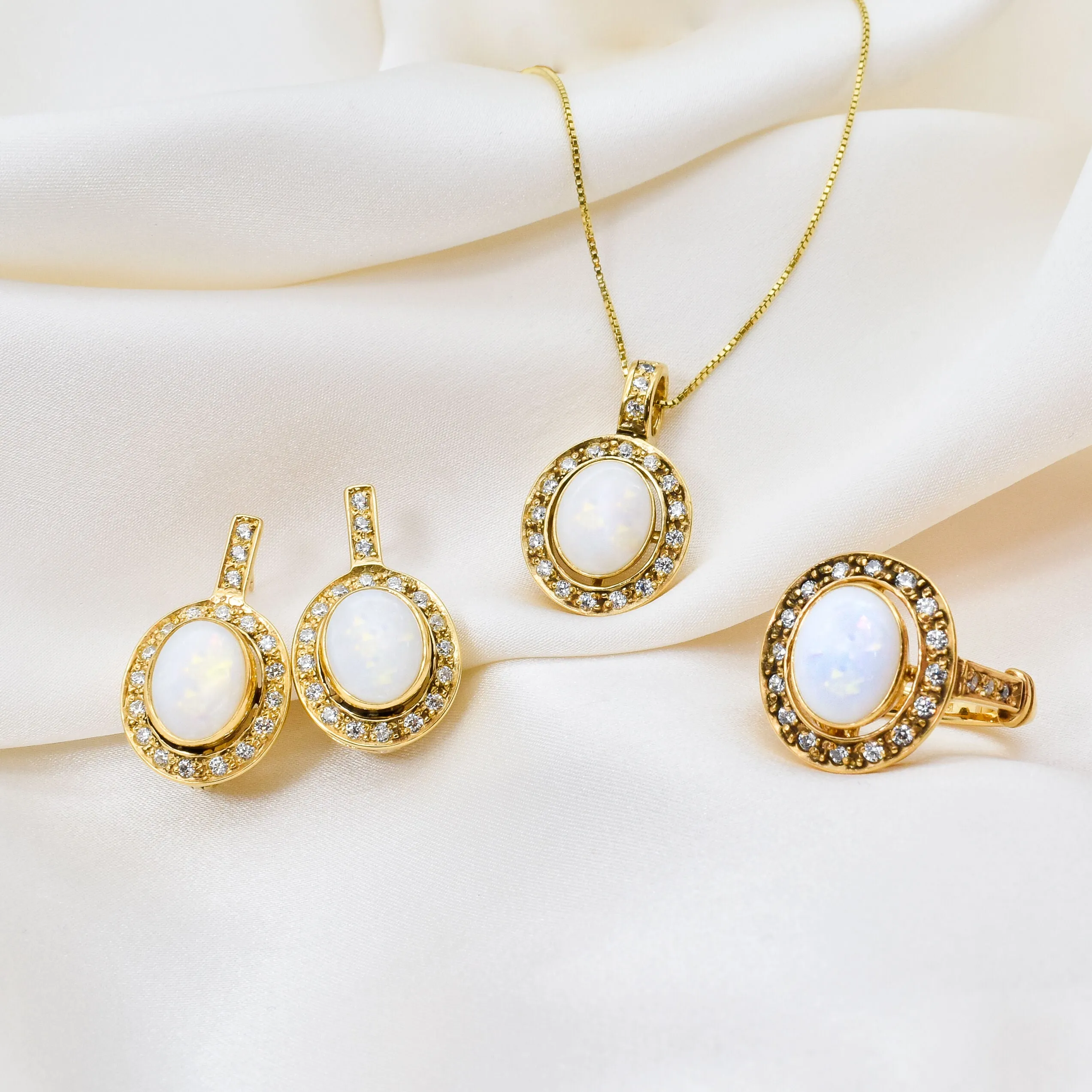 Gold Opal Ring - White Bezel Ring - Vintage Oval Ring