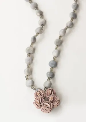 Handmade Alvellana Flower Necklace
