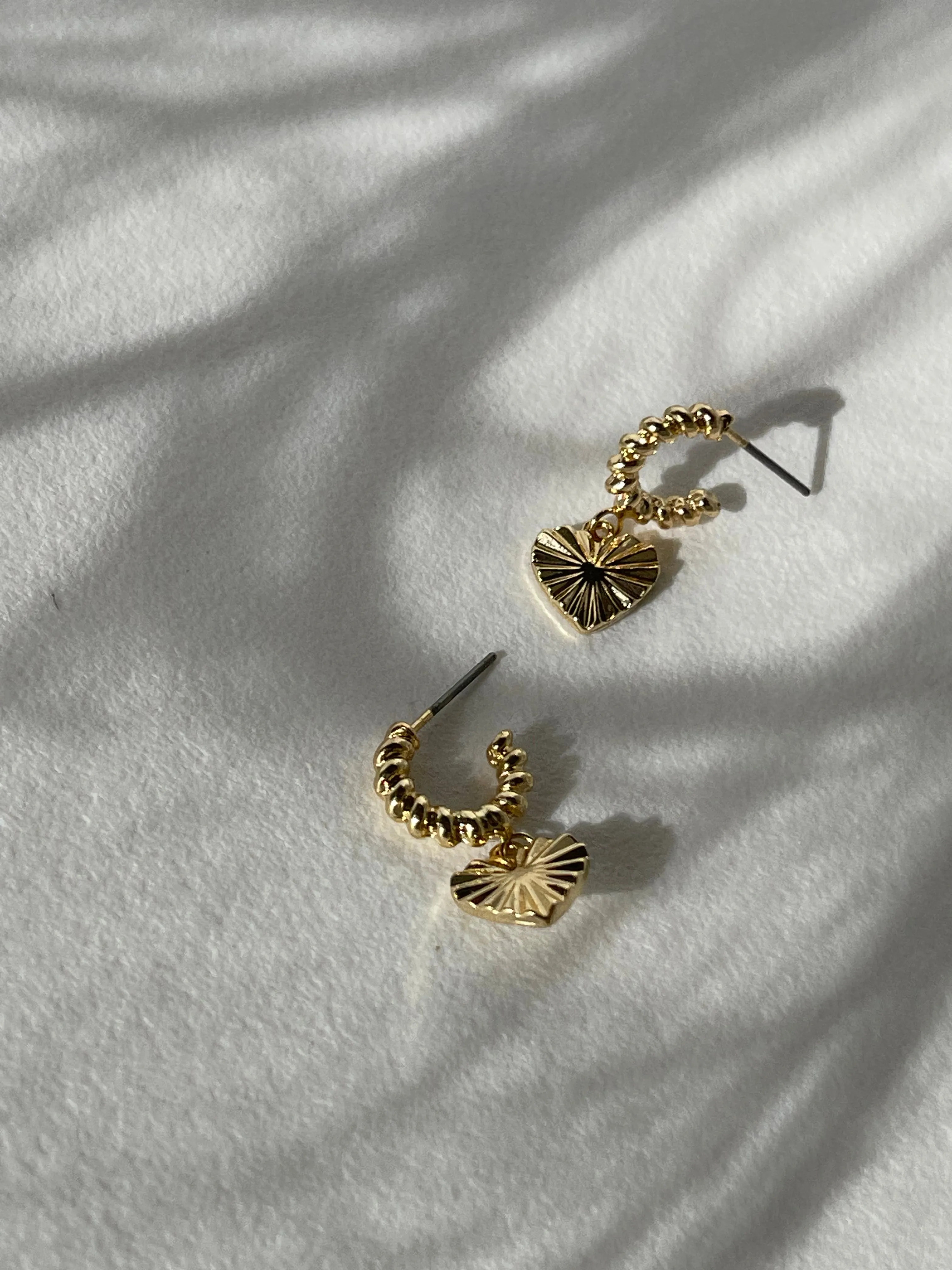 Heart Drop Sunburst Hug Hoop Earring In Gold