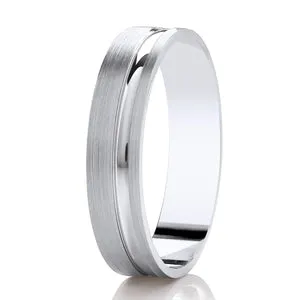 Ladies DC155B Diamond Cut Wedding Ring