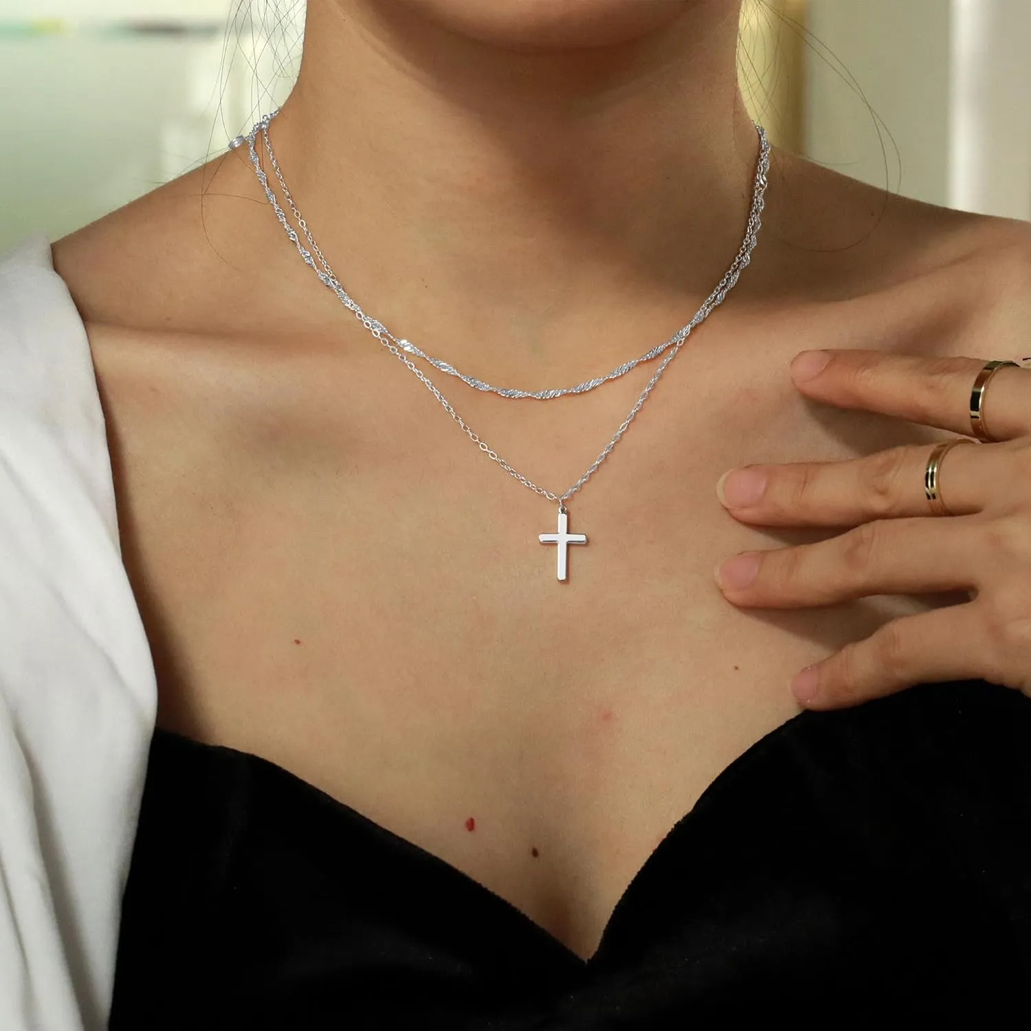 Layered Cross Necklace for Women,14K Gold Plated/Sterling Silver Plated Choker Necklaces for Women Stack Simple Cross Pendant Necklaces Jewelry for Women Trendy