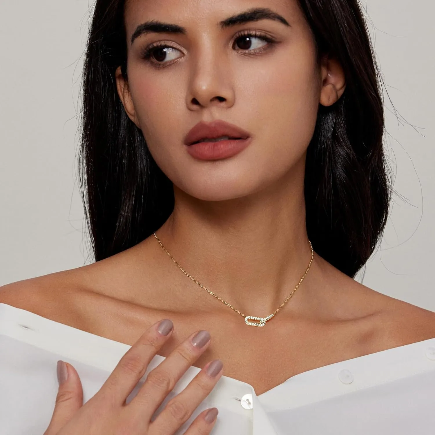 Luxval Diamond Pendant Gold Necklace for WomenDainty 18k Gold Plated Choker Necklaces Simple Gold Jewelry Gifts for Women Girls