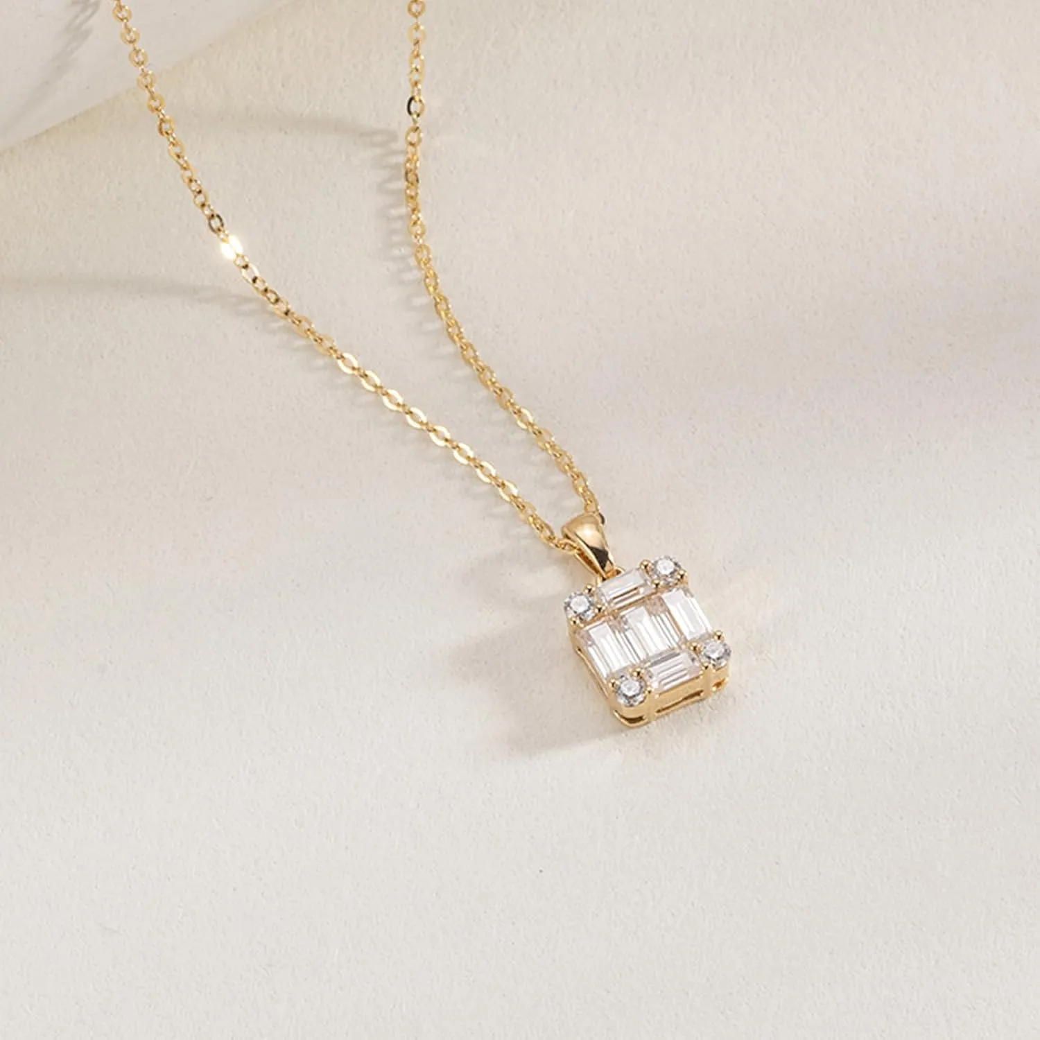 Luxval Diamond Pendant Gold Necklace for Women??Dainty 18k Gold Plated Choker Necklaces Simple Gold Jewelry Gifts for Women Girls