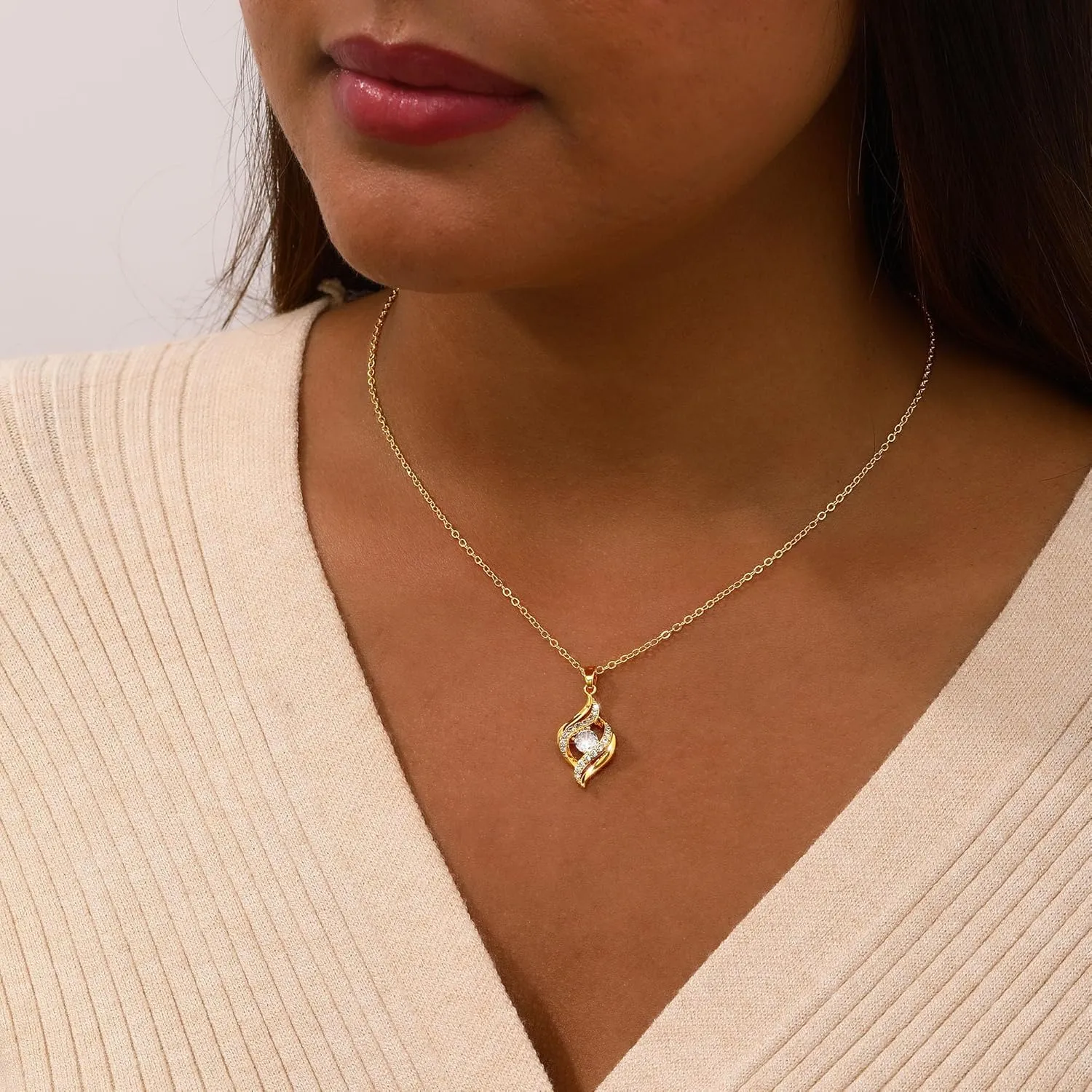 MIDEEO Diamond Necklaces for Women,Dainty 14k Gold Plated/Sterling Silver Choker Love Heart Gold Necklace Simple CZ Jewelry Silver Necklaces for Women Trendy Gifts