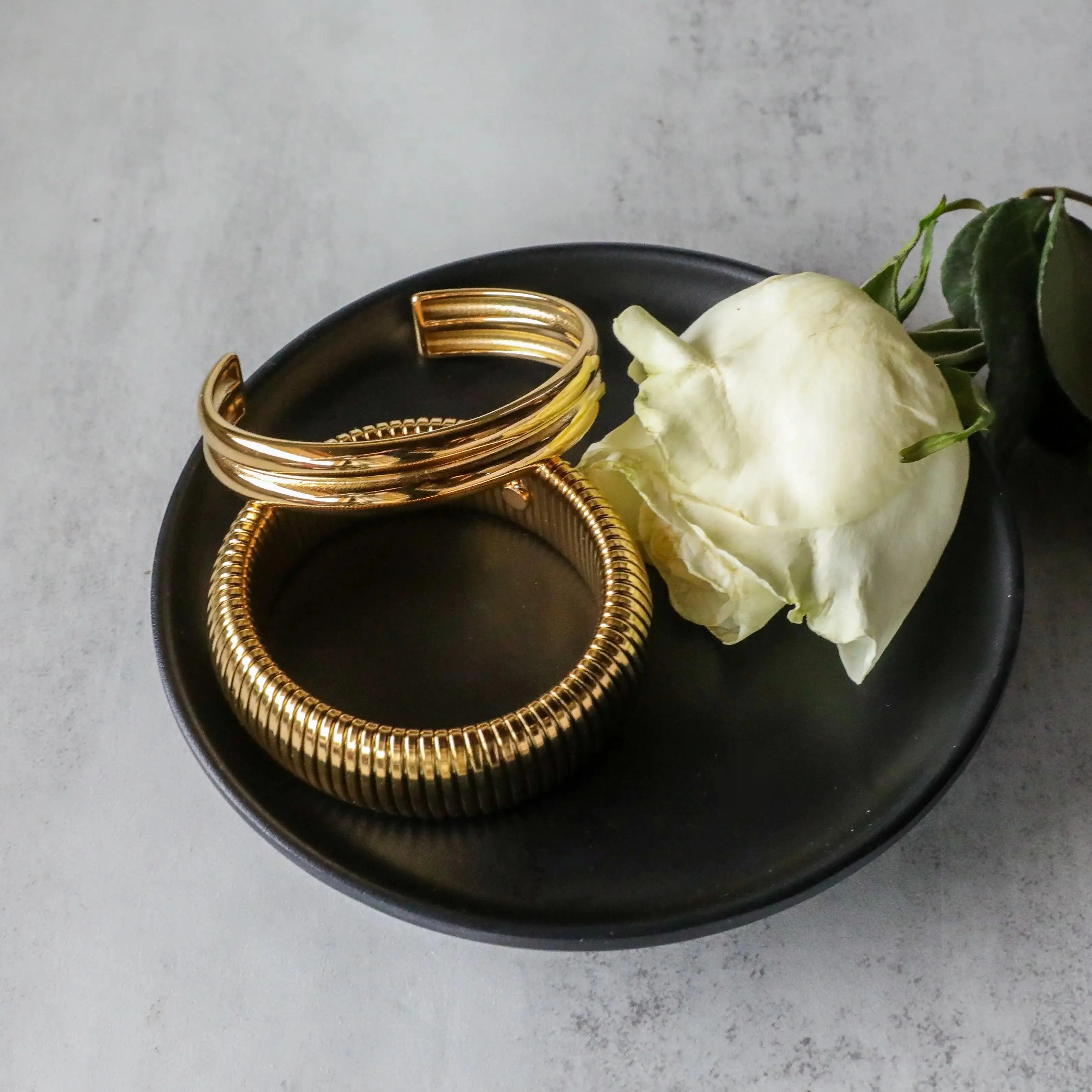 Minimalist Double Layer Bangle