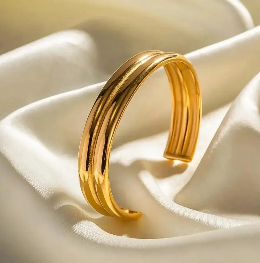 Minimalist Double Layer Bangle