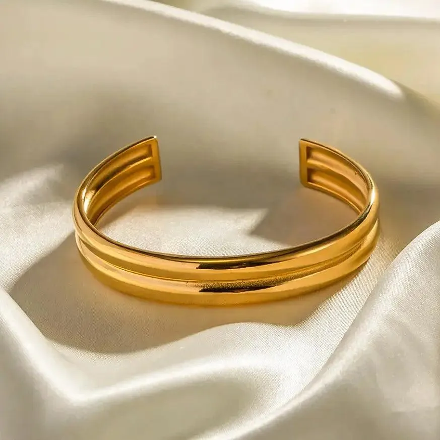 Minimalist Double Layer Bangle