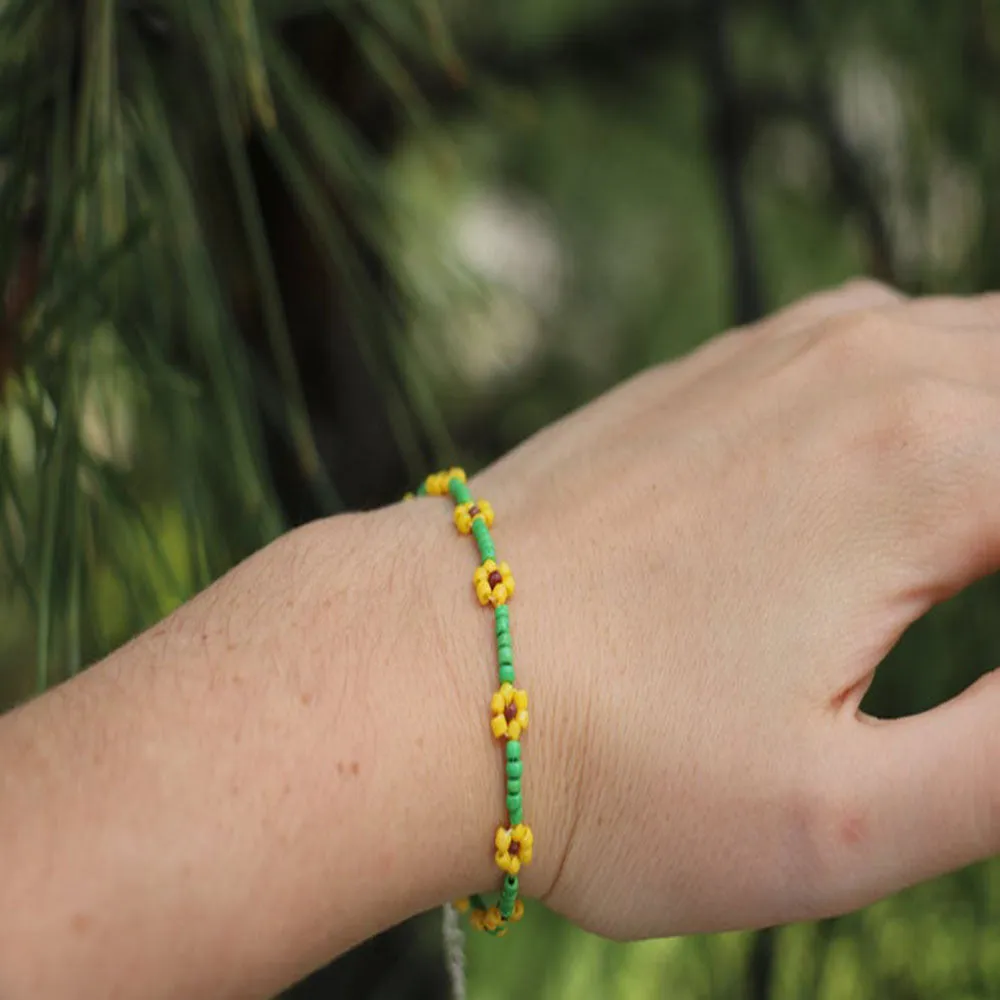 Minimalist Flower Bracelet