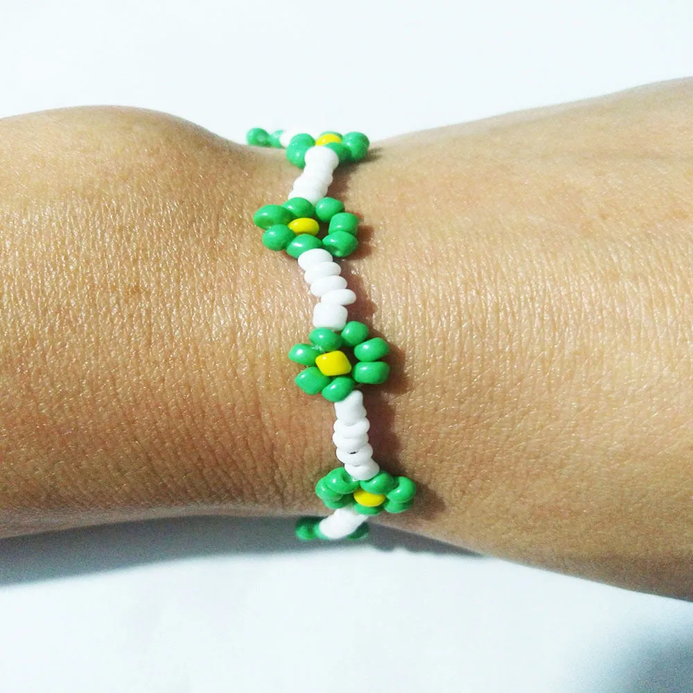 Minimalist Flower Bracelet