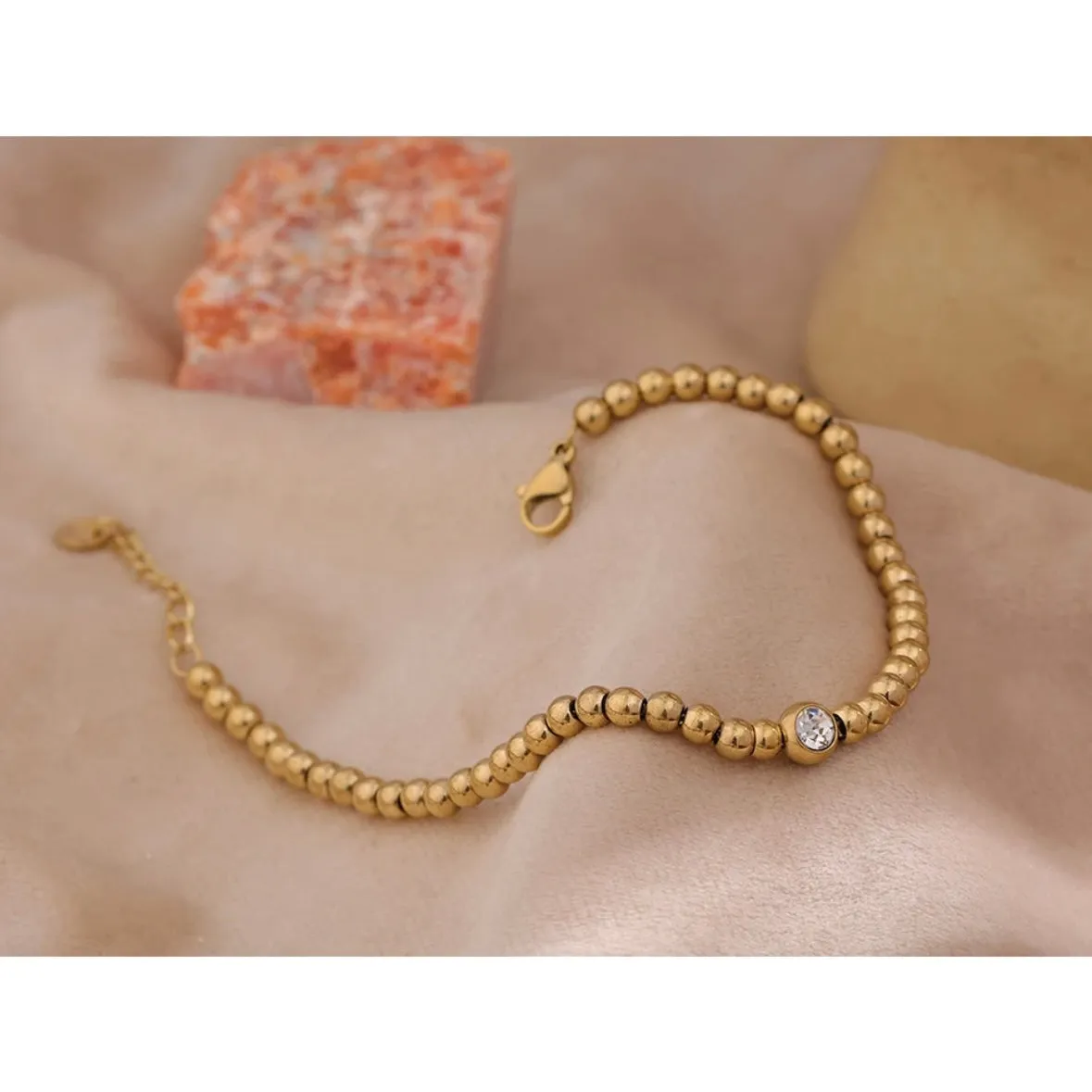 Mora Gold Bead Bracelet