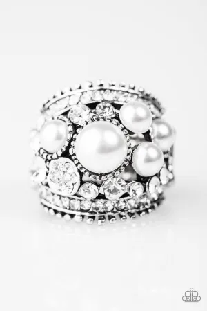 Paparazzi Ring ~ Money On My Mind - White