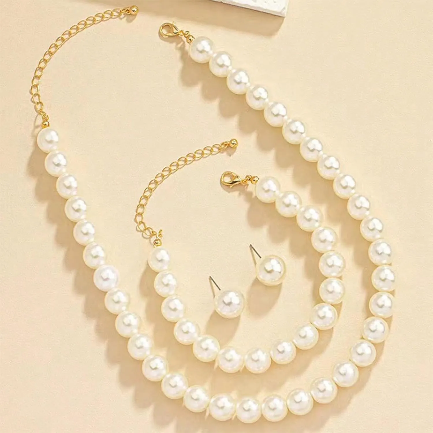 Pearl Necklace and Earring Set Pearl Wedding Jewelry Set for Women Chunky Pearls Choker Necklaces Stud Earrings Bride Bridesmaid Wedding Jewelry Gifts