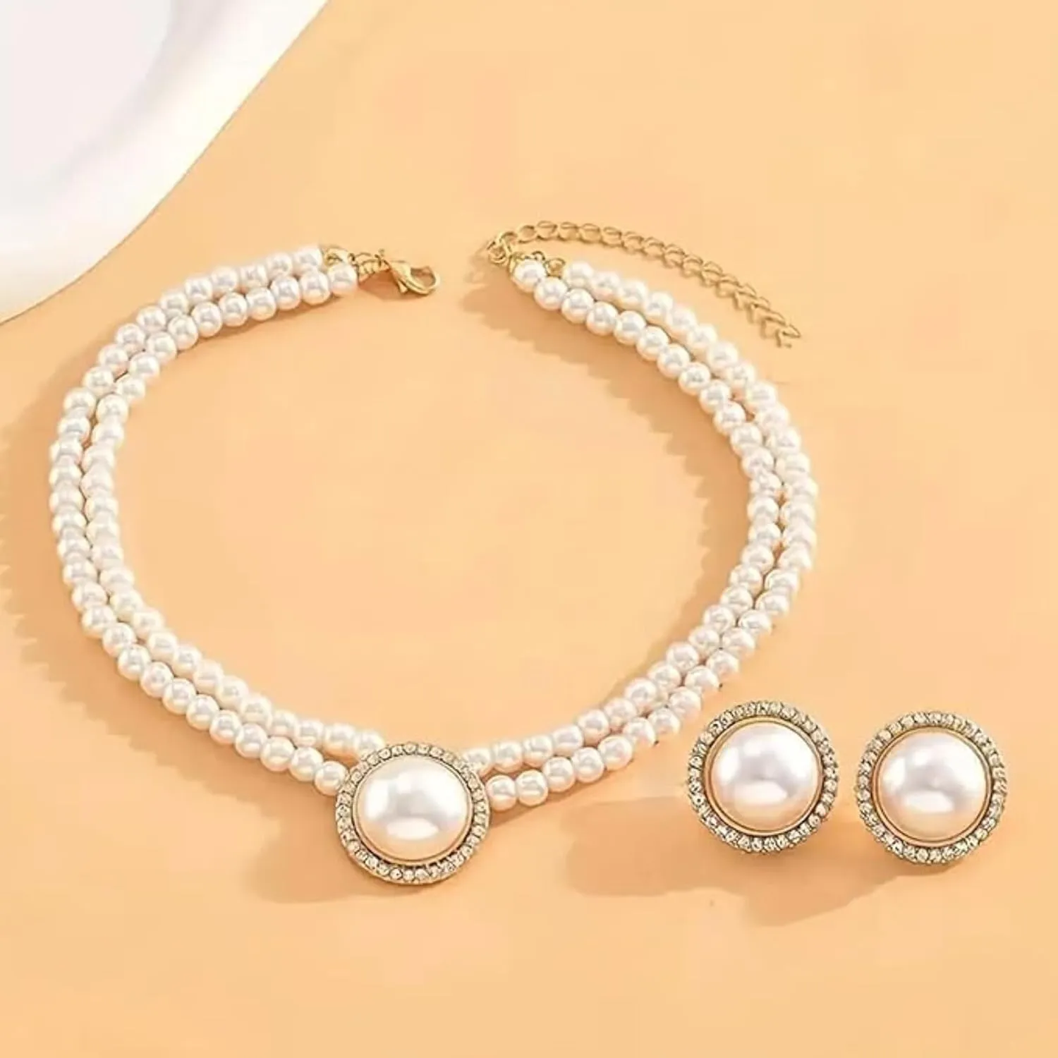Pearl Necklace and Earring Set Pearl Wedding Jewelry Set for Women Chunky Pearls Choker Necklaces Stud Earrings Bride Bridesmaid Wedding Jewelry Gifts