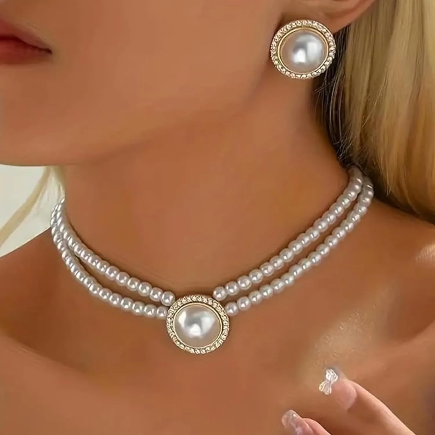 Pearl Necklace and Earring Set Pearl Wedding Jewelry Set for Women Chunky Pearls Choker Necklaces Stud Earrings Bride Bridesmaid Wedding Jewelry Gifts