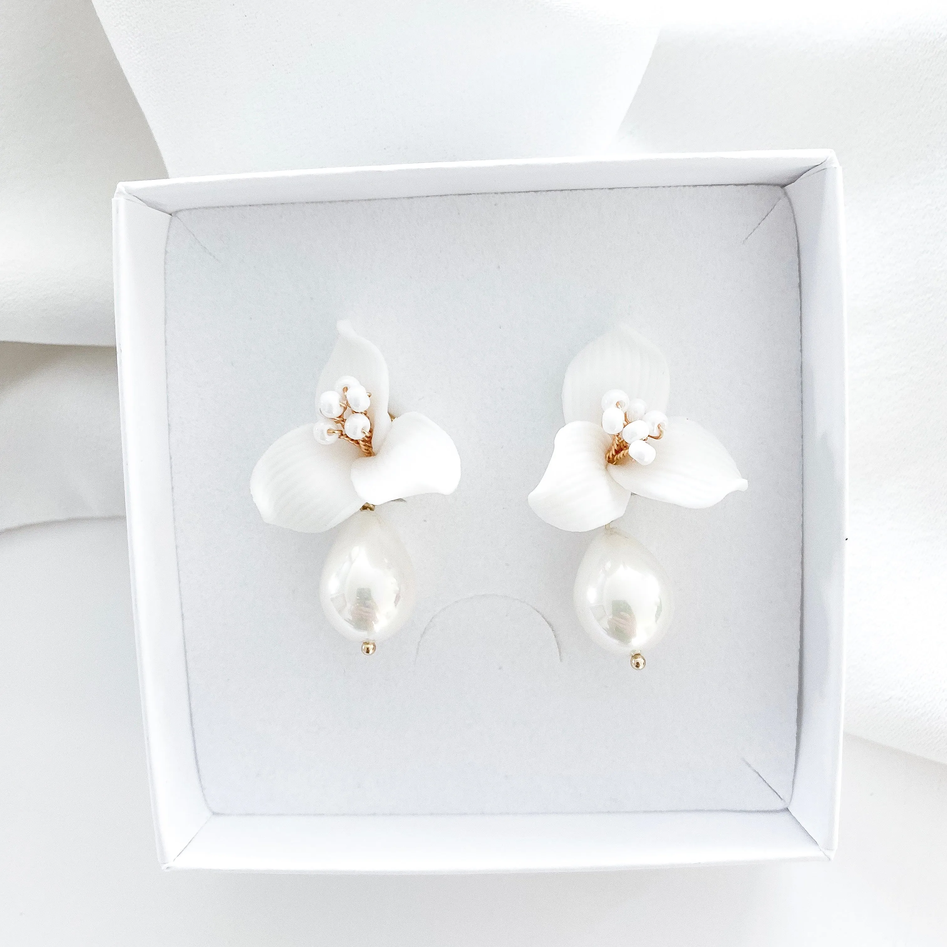Pretty porcelain 3 petal flower and teardrop pearl earrings