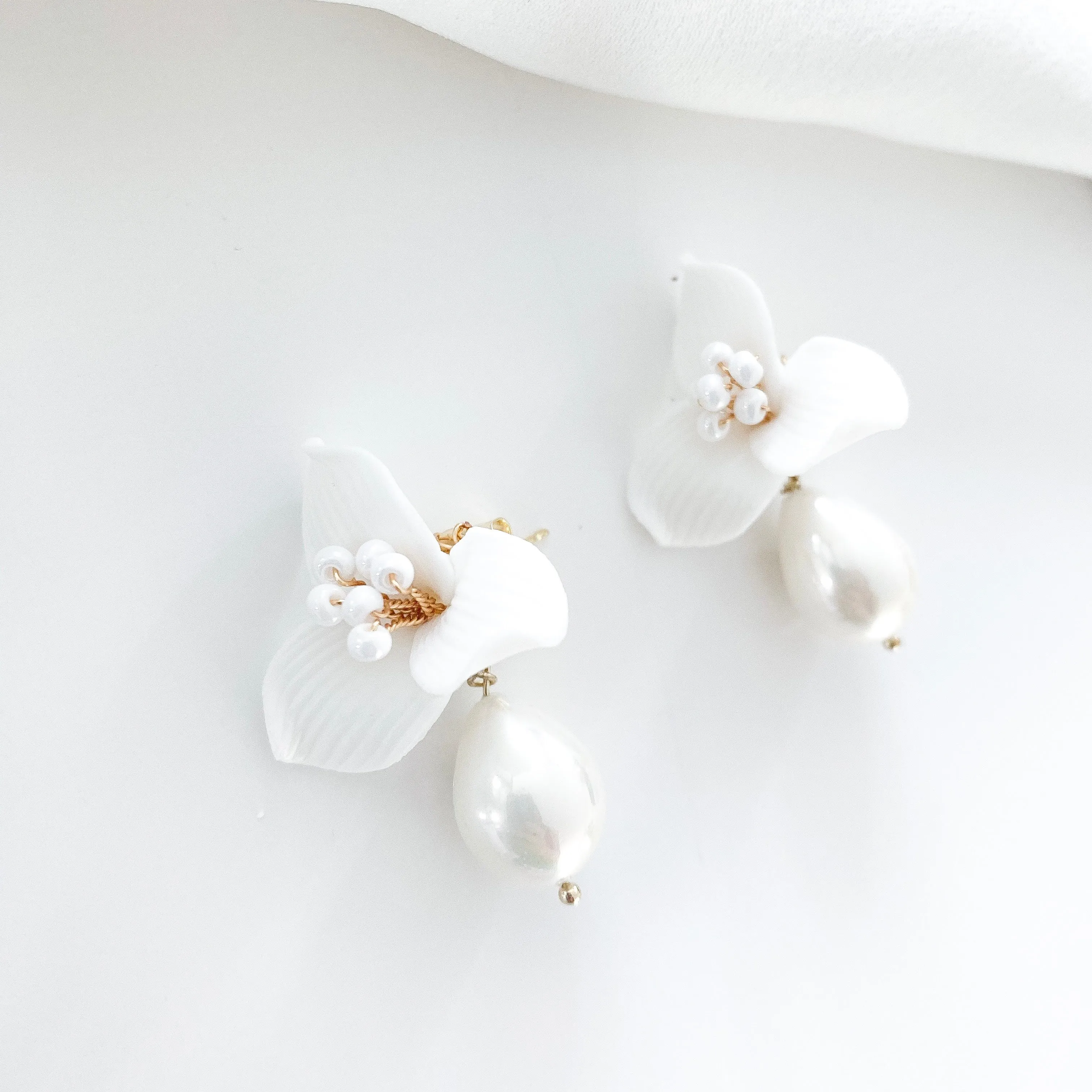 Pretty porcelain 3 petal flower and teardrop pearl earrings