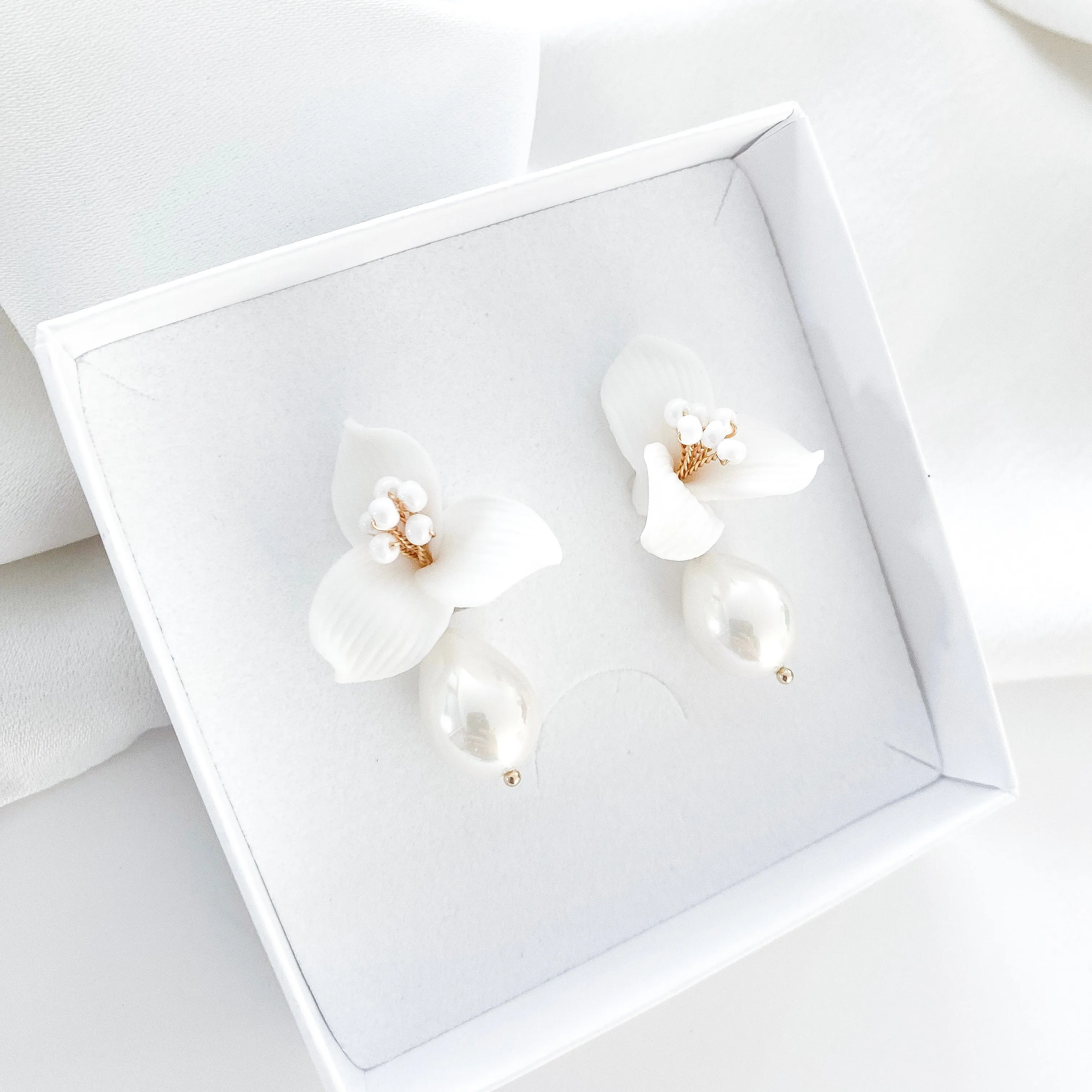 Pretty porcelain 3 petal flower and teardrop pearl earrings