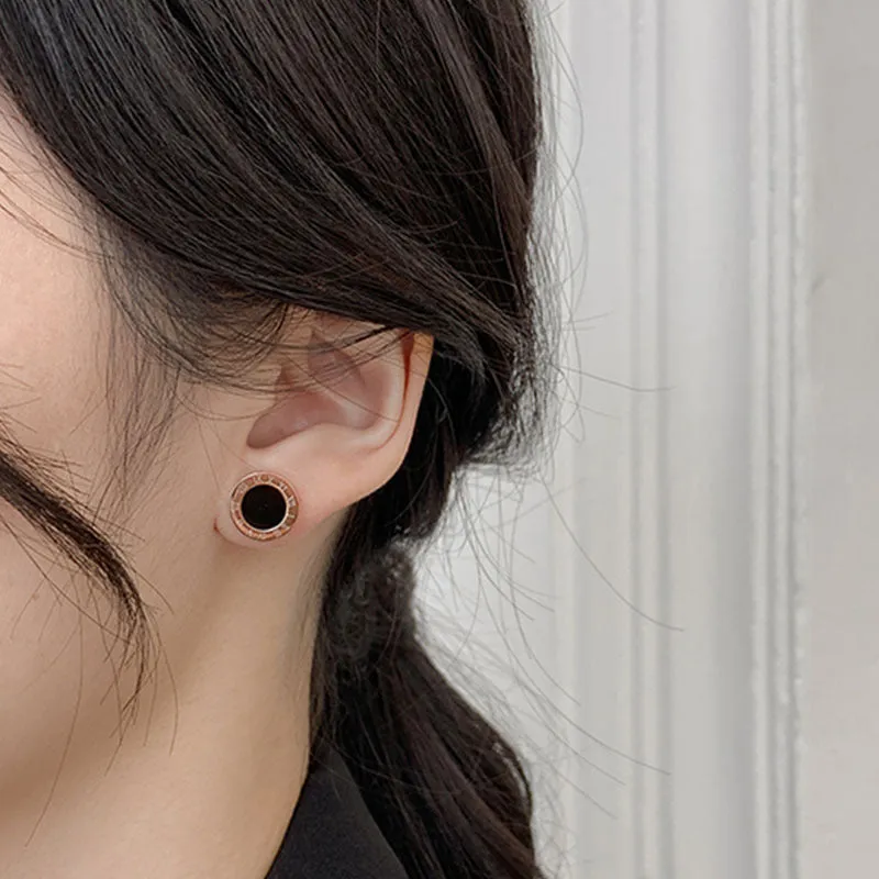 Roman Numeral Black Enamel Stud Earrings jlt11742