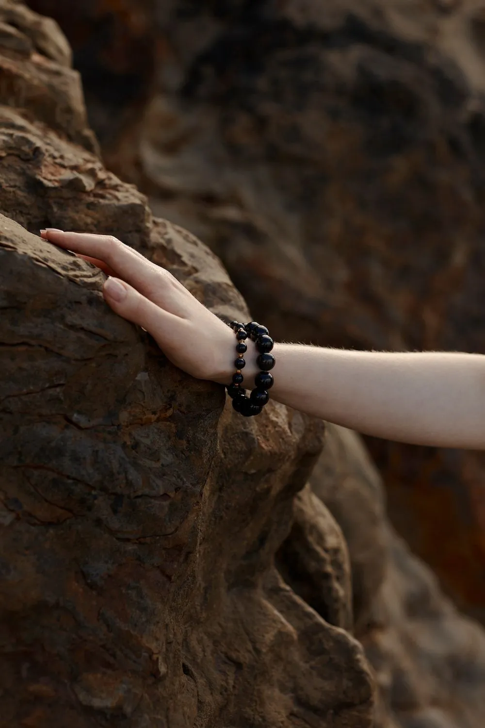 Silk & Steel Aurora Bracelet - Black Onyx/Gold