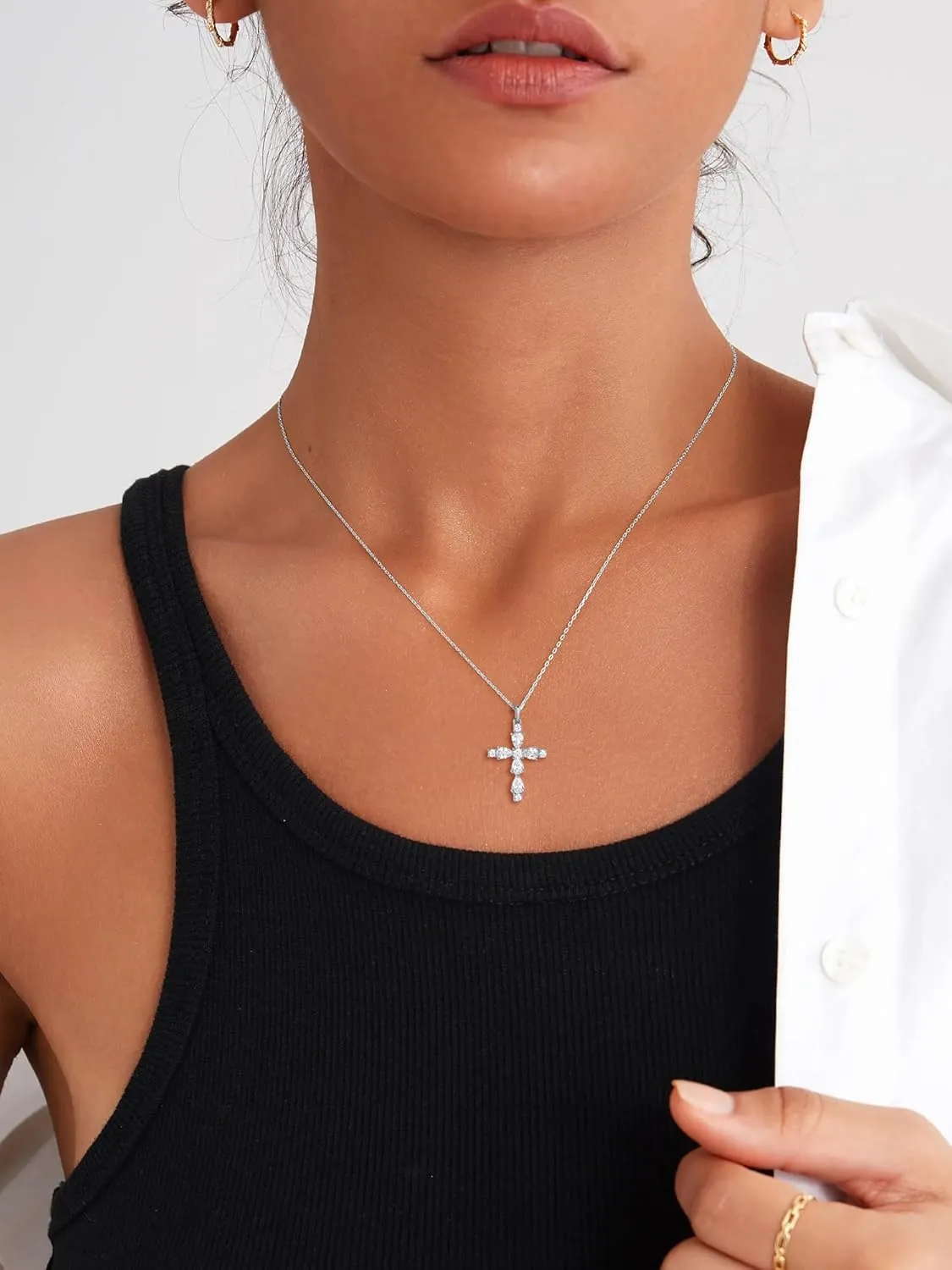 S.Leaf Cross Necklace for Women Gold Diamond Cross Necklaces for Women Sterling Silver Cross Pendant Necklaces for Women Birthday Anniversary