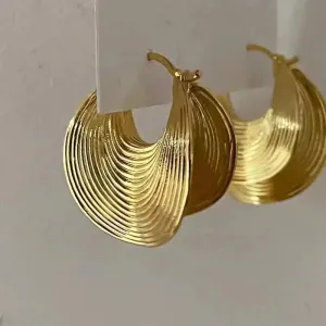 Spiral Ear Buckle Earrings
