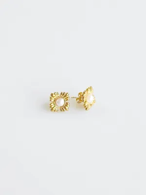 Stainless Steel Radiant Pearl Studs Earrings
