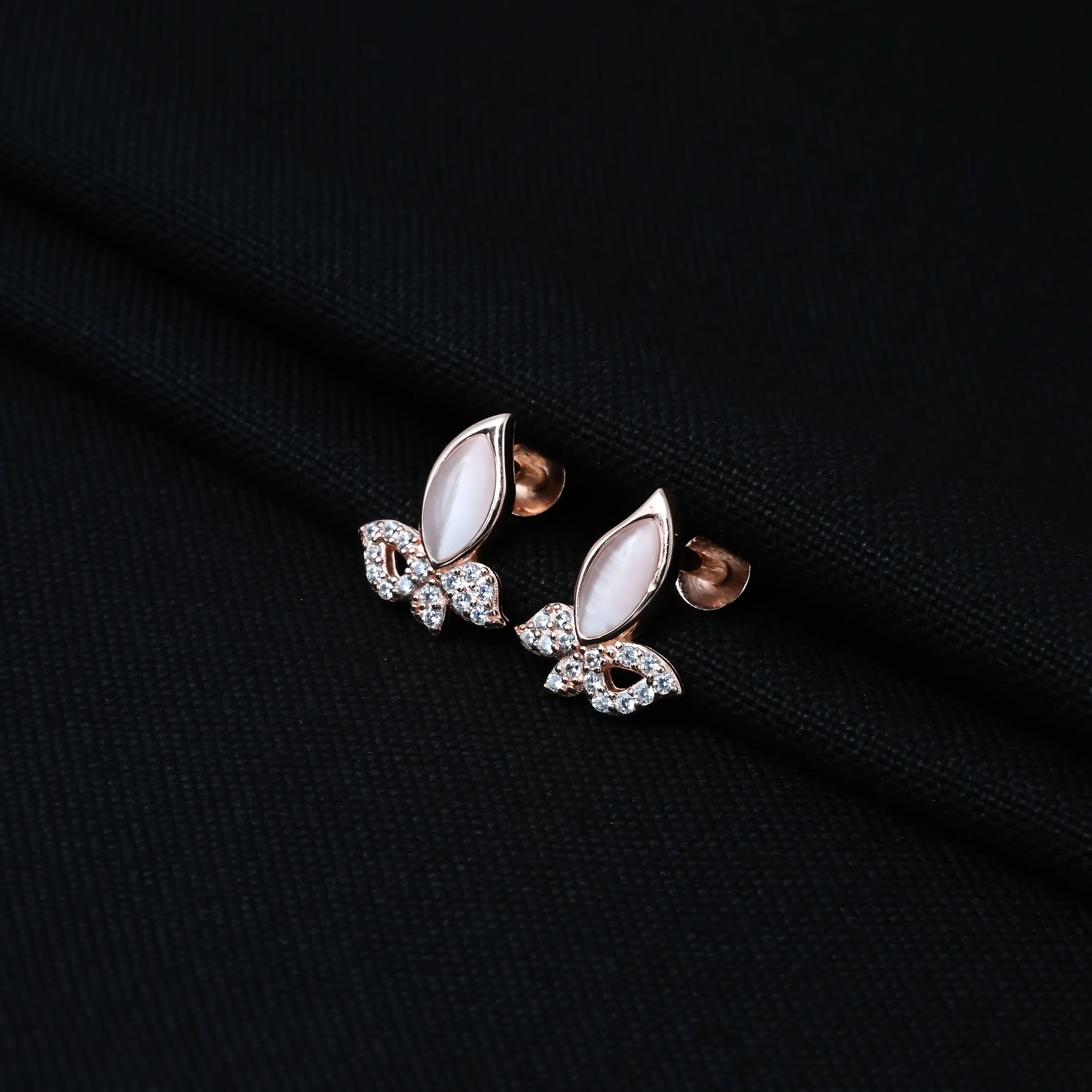 Stunning Rose Gold Plated Silver Earrings Adorned with Pearl