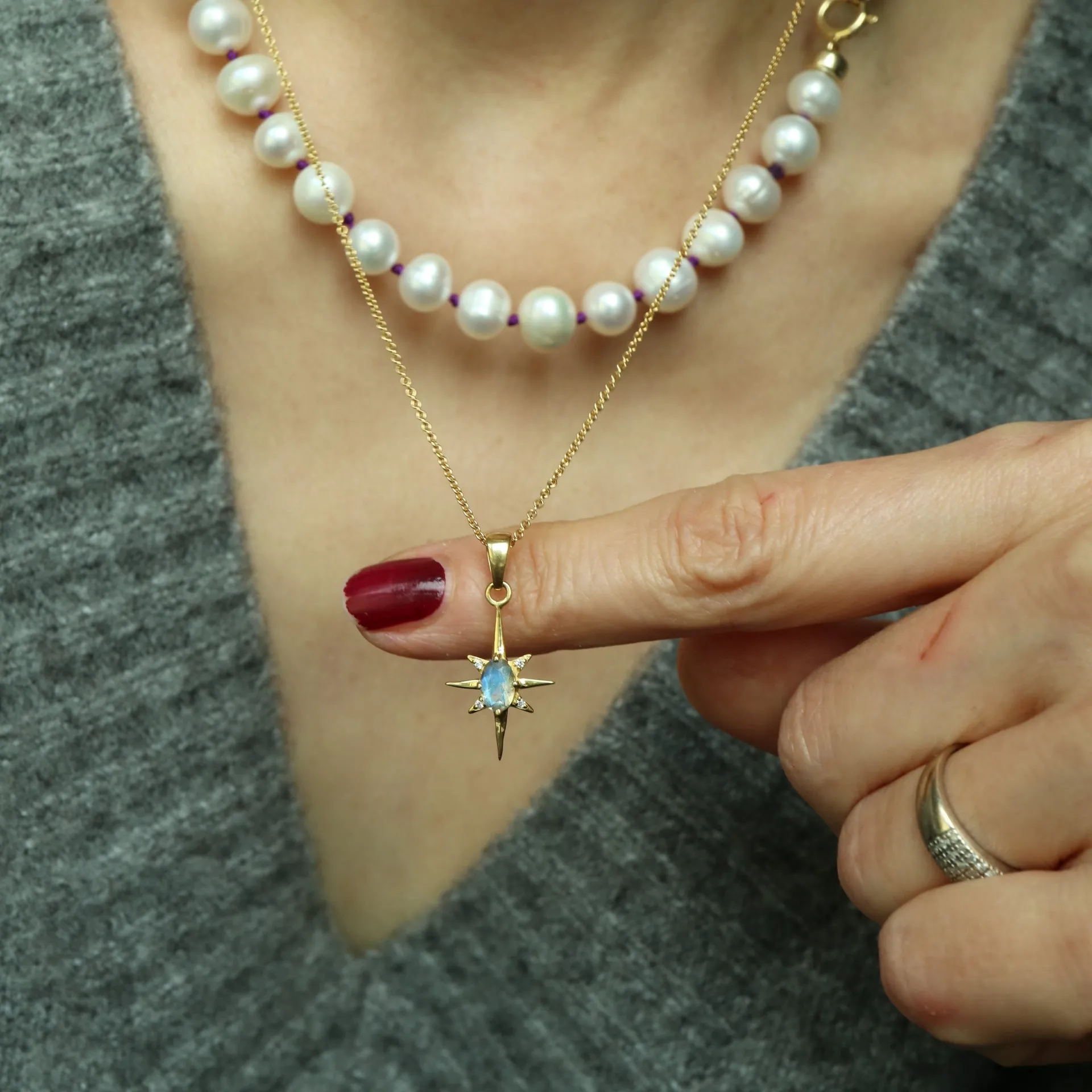 The North Star Labradorite Gold Necklace